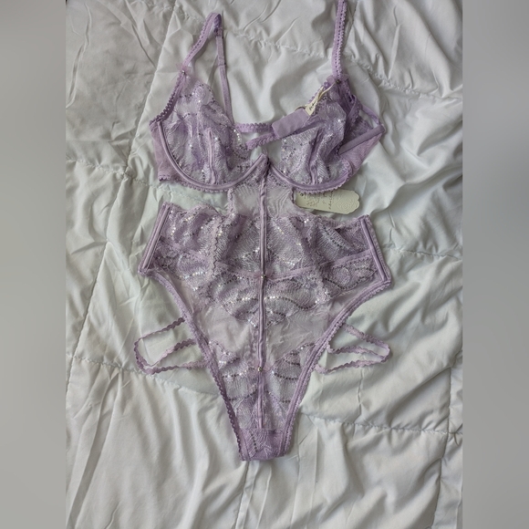 For Love And Lemons Elegant Lace Lingerie Set in Lavender - Picture 2 of 8